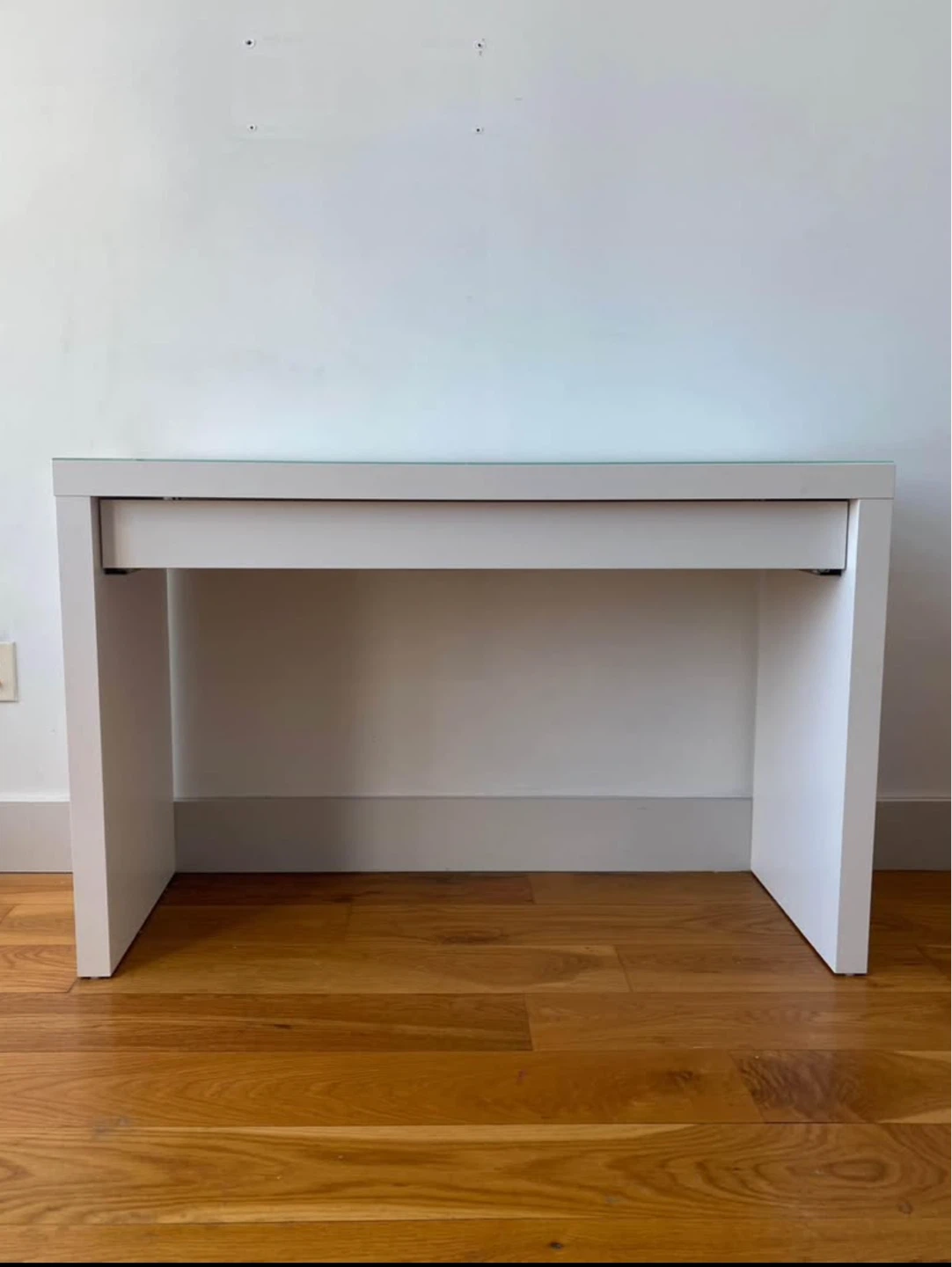 IKEA MALM Dressing Table - White