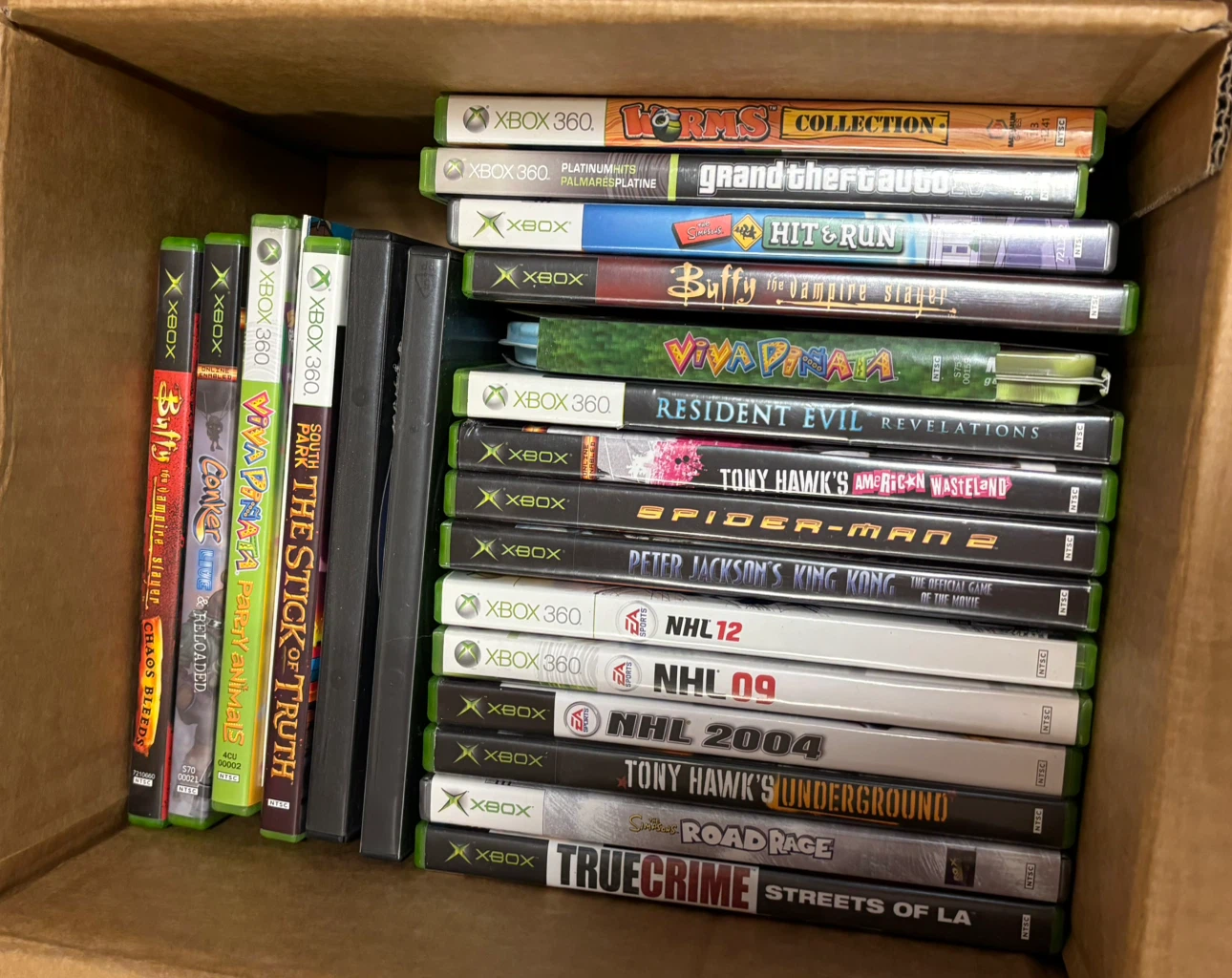 Xbox 360 vs C Console with Games and Accessories - photo 2