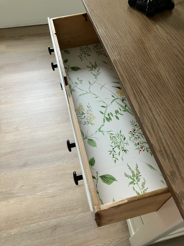 White and Wood 3-Drawer Dresser - photo 3