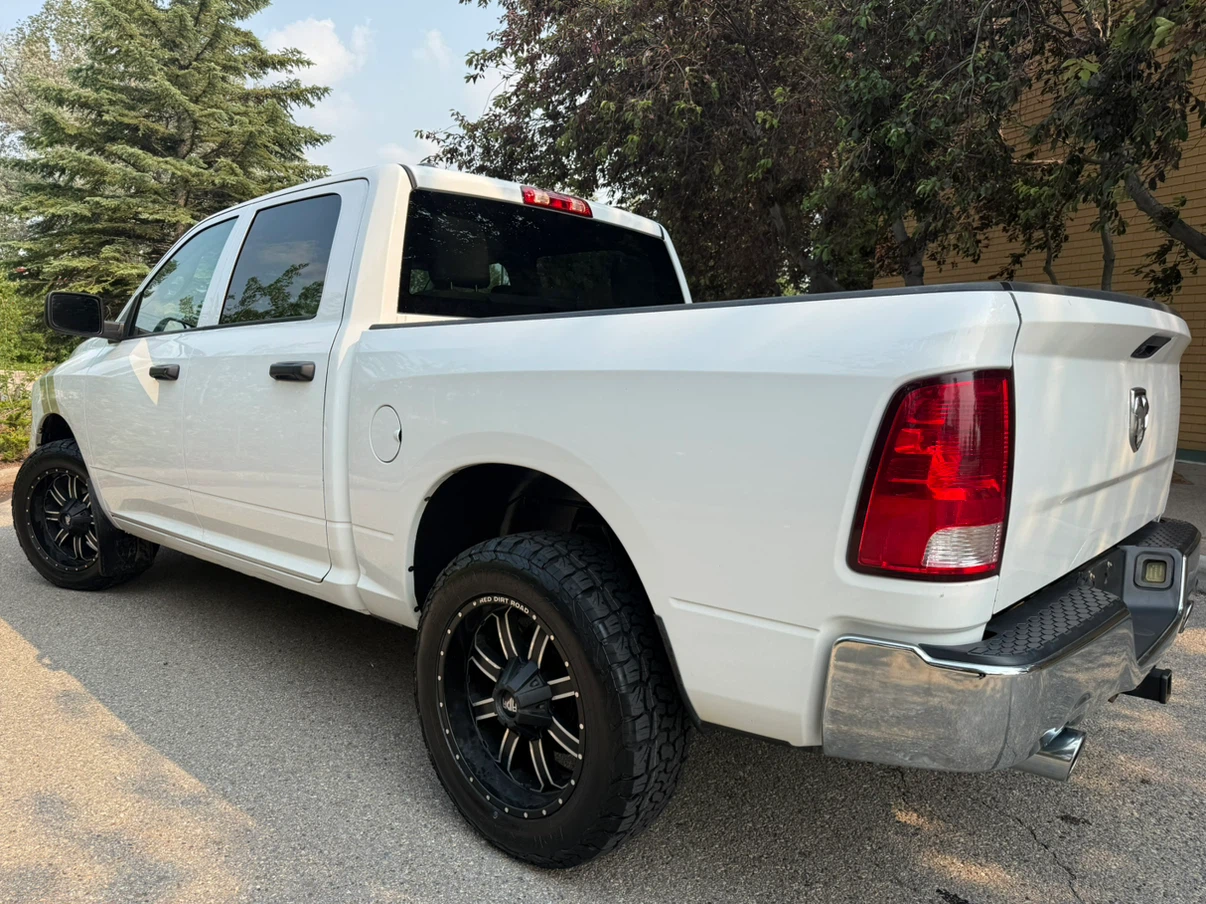 2019 RAM 1500 SLT *62k* - photo 4