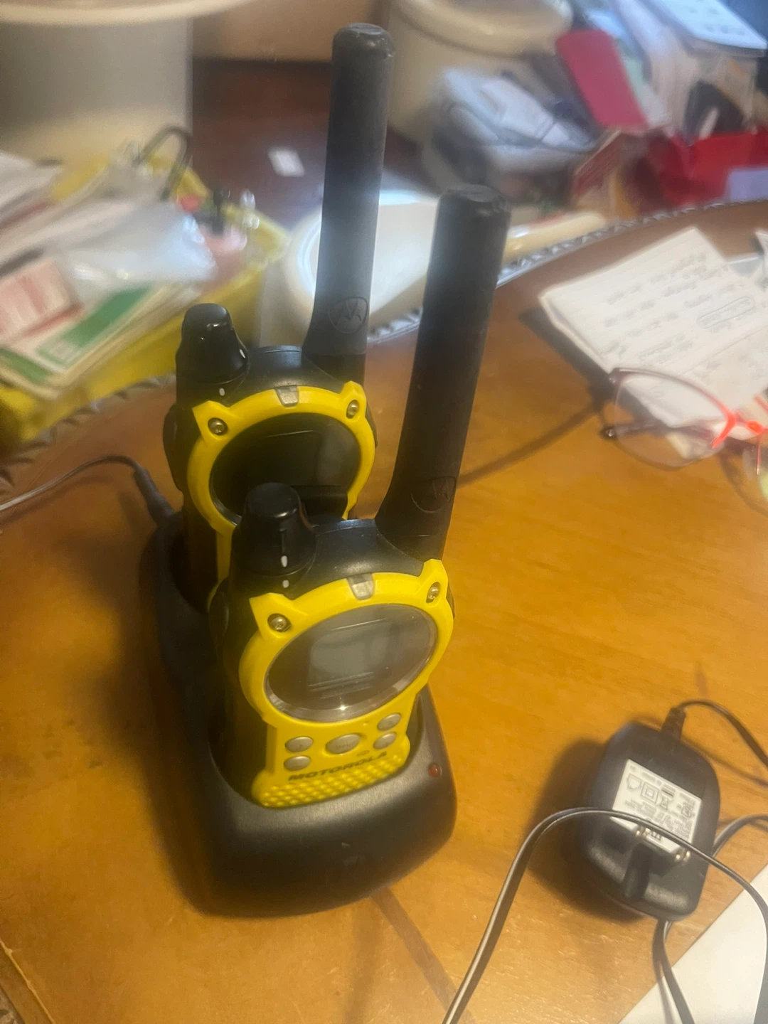 Motorola Talkabout Walkie Talkies with Charger - photo 3