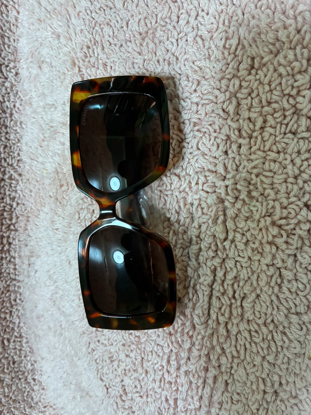 CHANEL Sunglasses