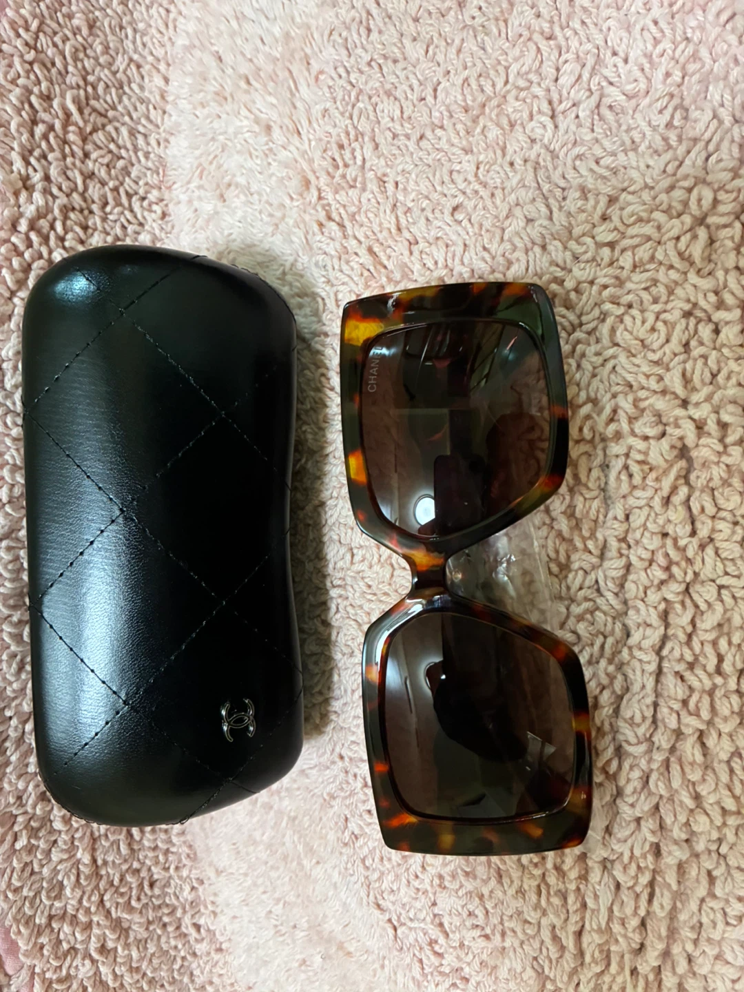 CHANEL Sunglasses - photo 3