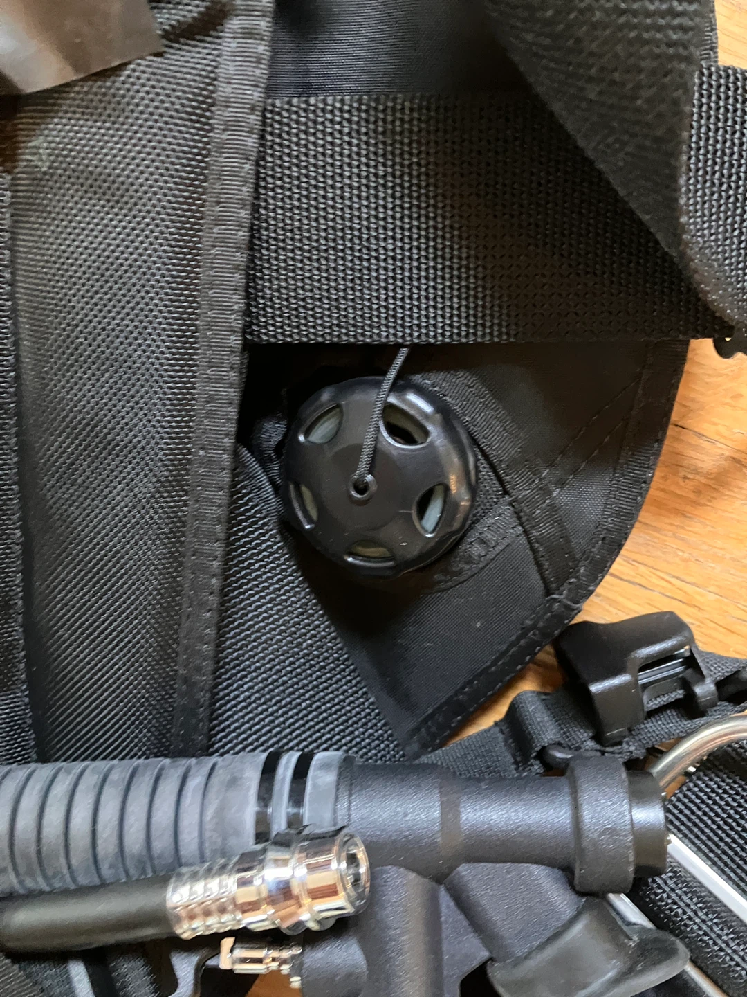 Hollis SMS 50 Scuba Diving BCD - photo 3