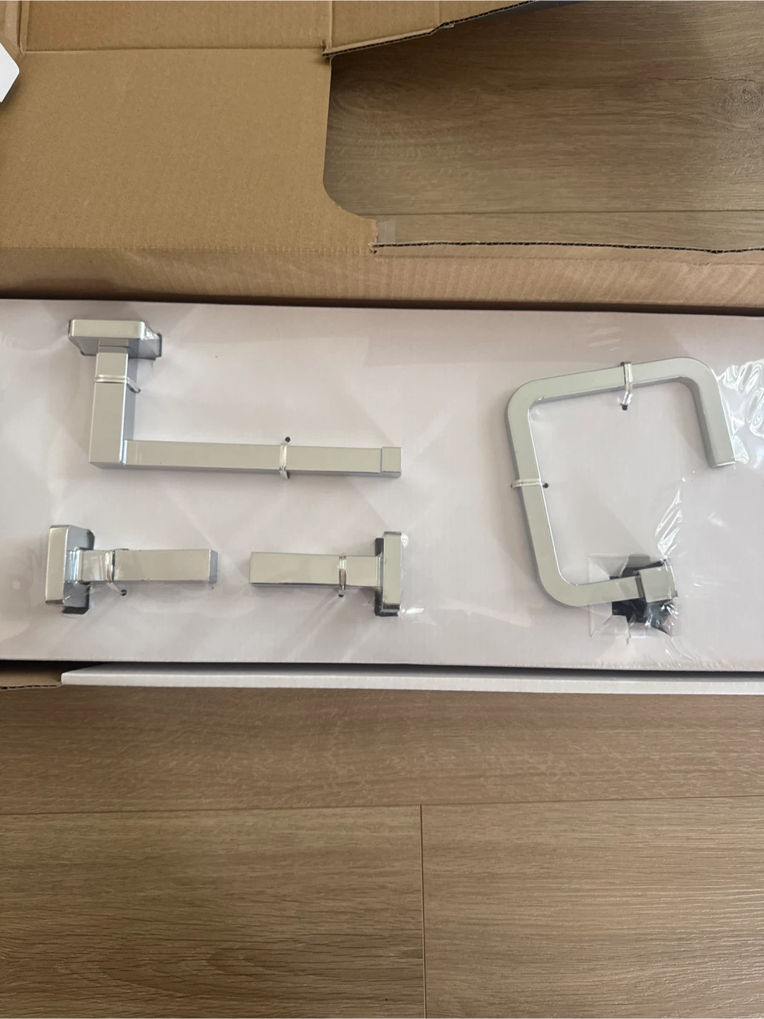 MOEN Bolt 3 Piece Bath Accessory Kit BH5433CH Chrome - photo 3