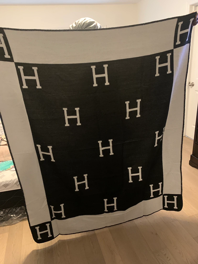 Hermès Paris Blanket