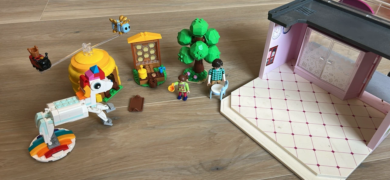 LEGO unicorn, bee hive set and bakery Set - photo 2