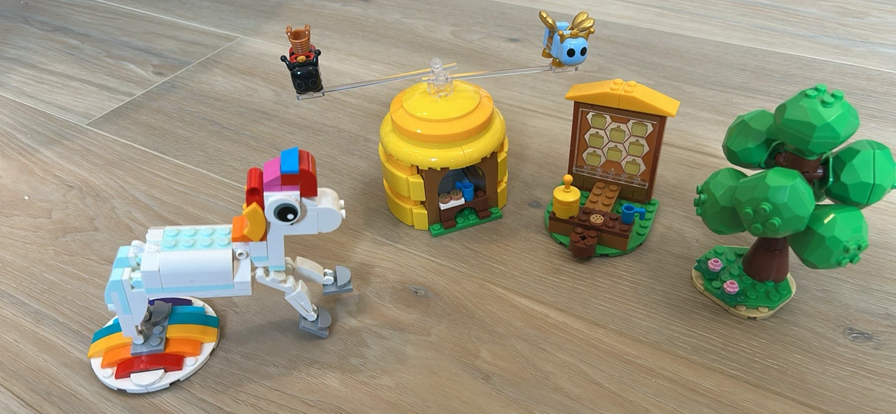 LEGO unicorn, bee hive set and bakery Set - photo 3