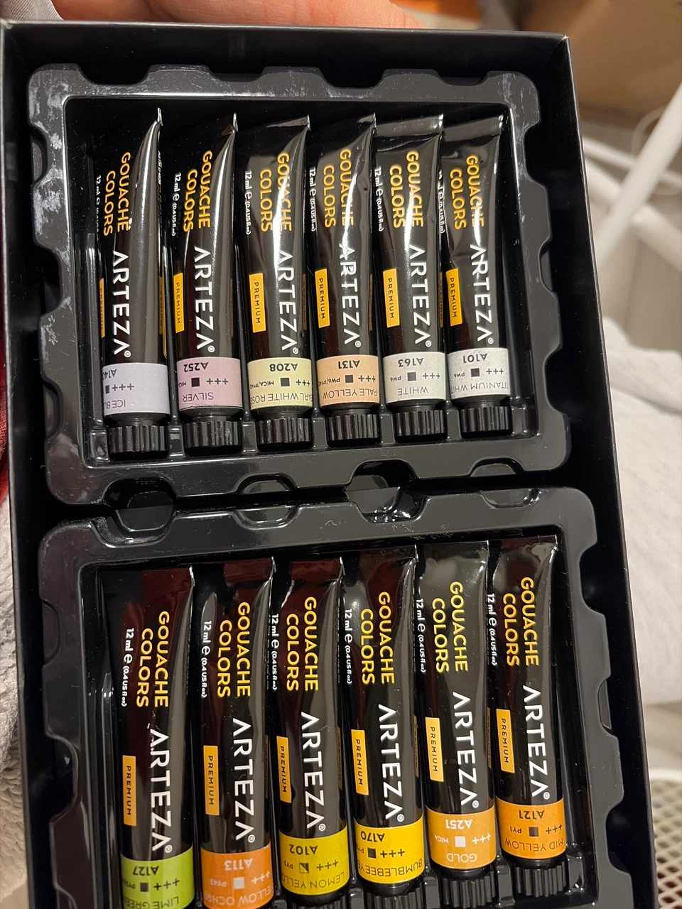 Arteza 60 Gouache Colors Premium Paint Set - photo 3