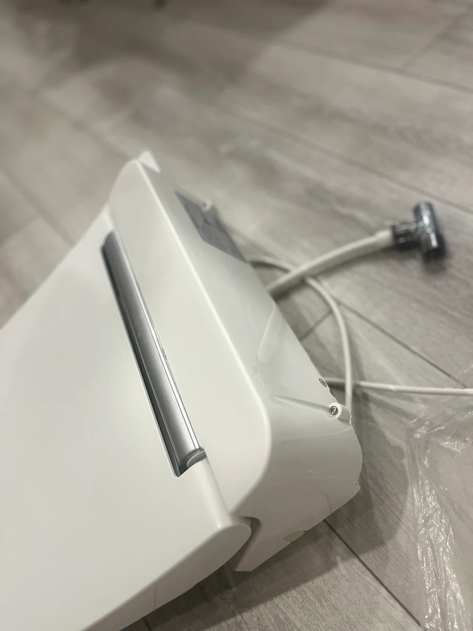 VOVO Electronic Bidet Toilet Seat - photo 4
