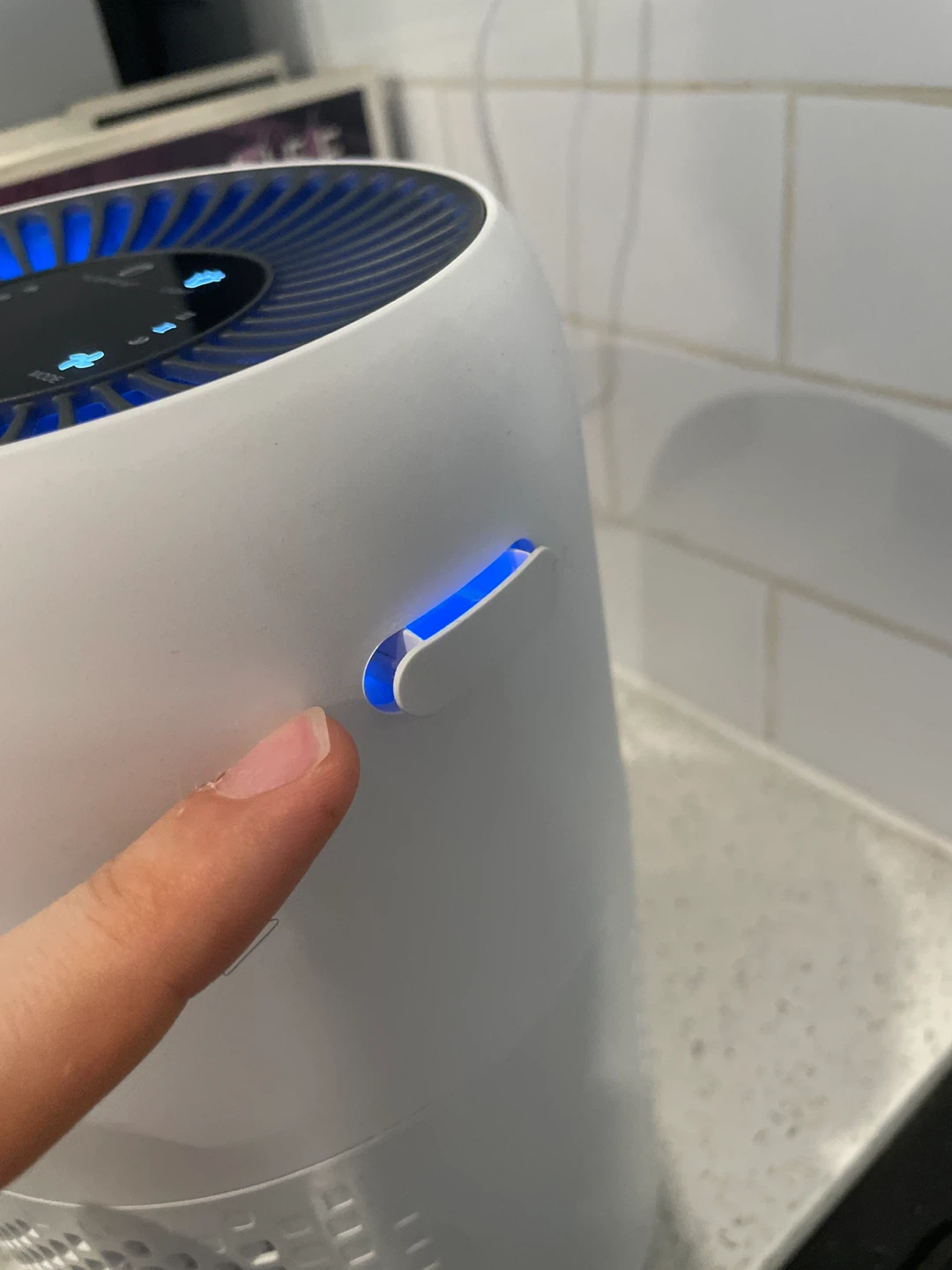AromaRoom Air Purifier With Essential Oil Diffuser - photo 4