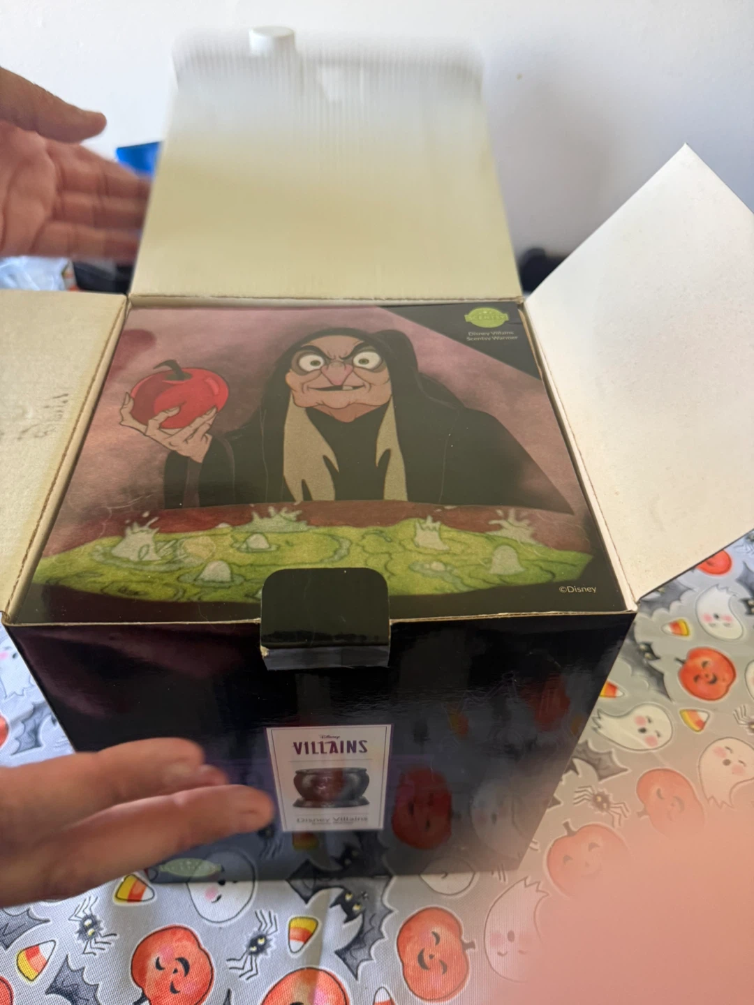 Disney Villains Wax Warmer and Mug Set - photo 4