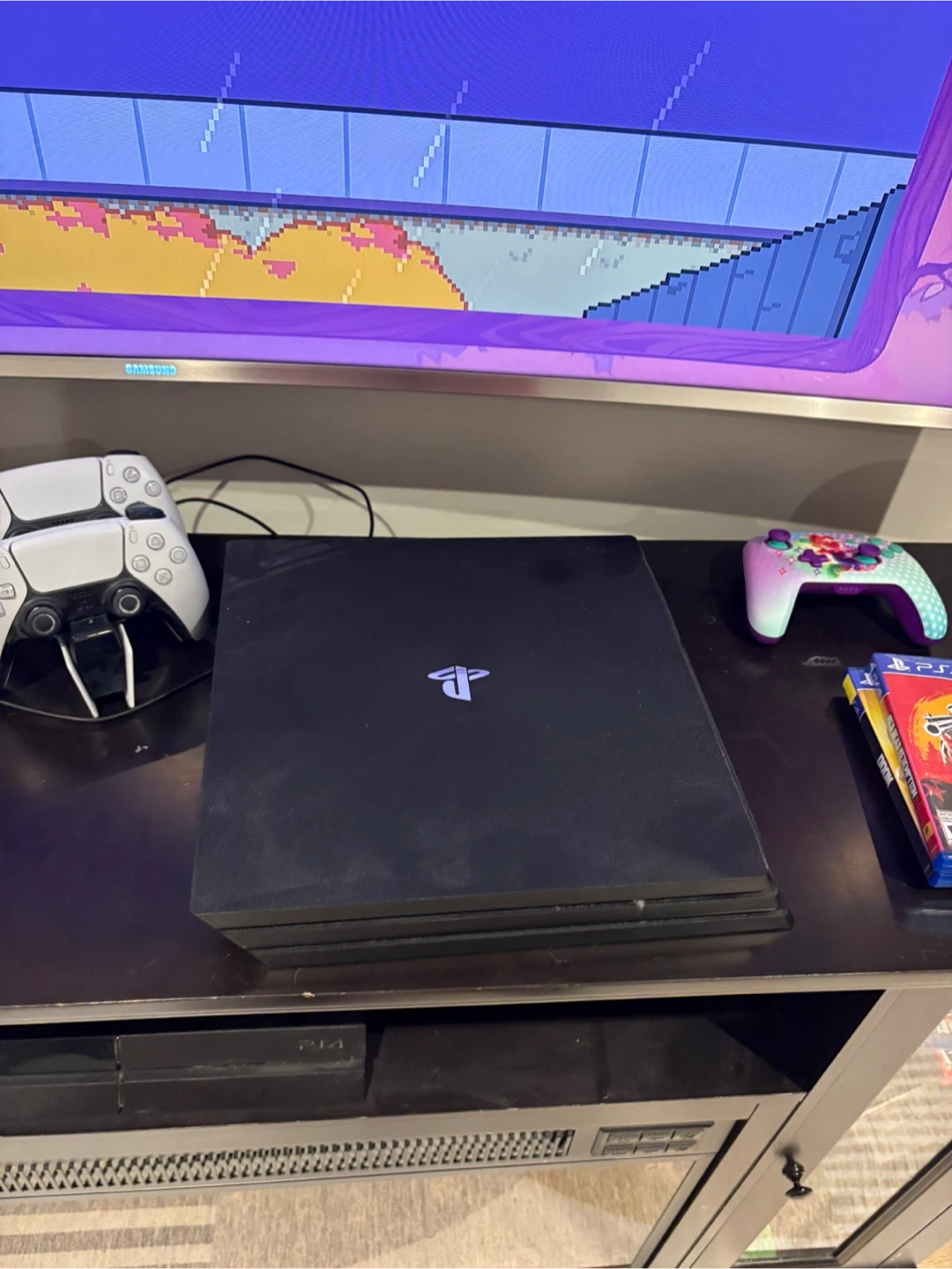 PS4 Pro - Not tested, but good condition - photo 2