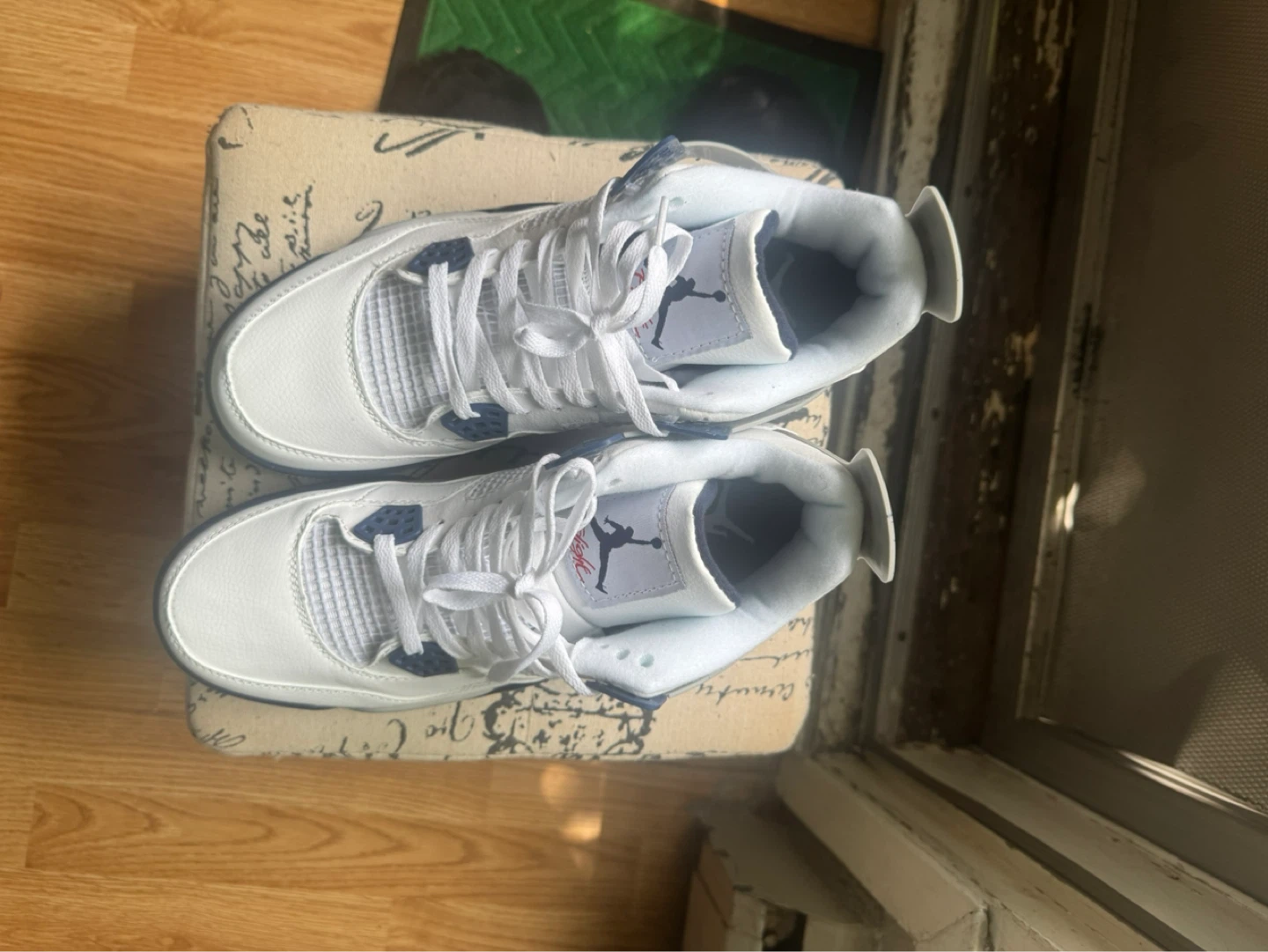 Jordan 4 Retro midnight navy