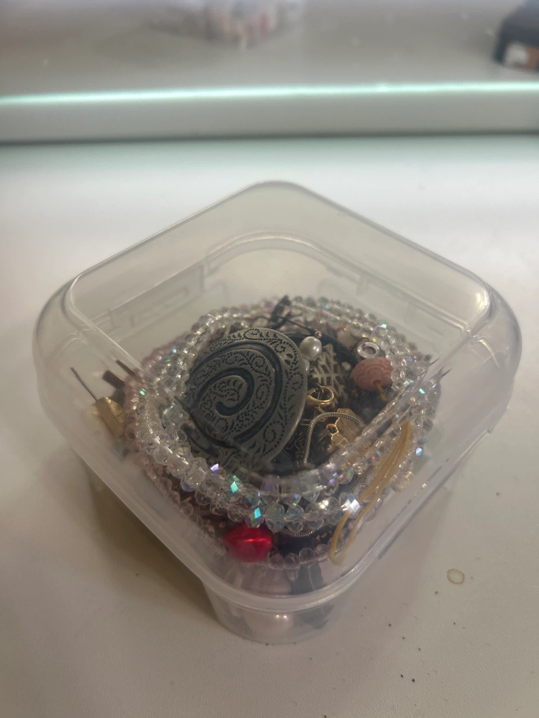 Random jewlery (total value of items: $35) - photo 2