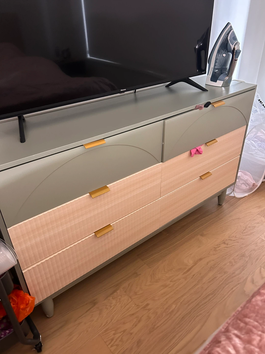 Green and Wood Dresser with Gold Handles - photo 2