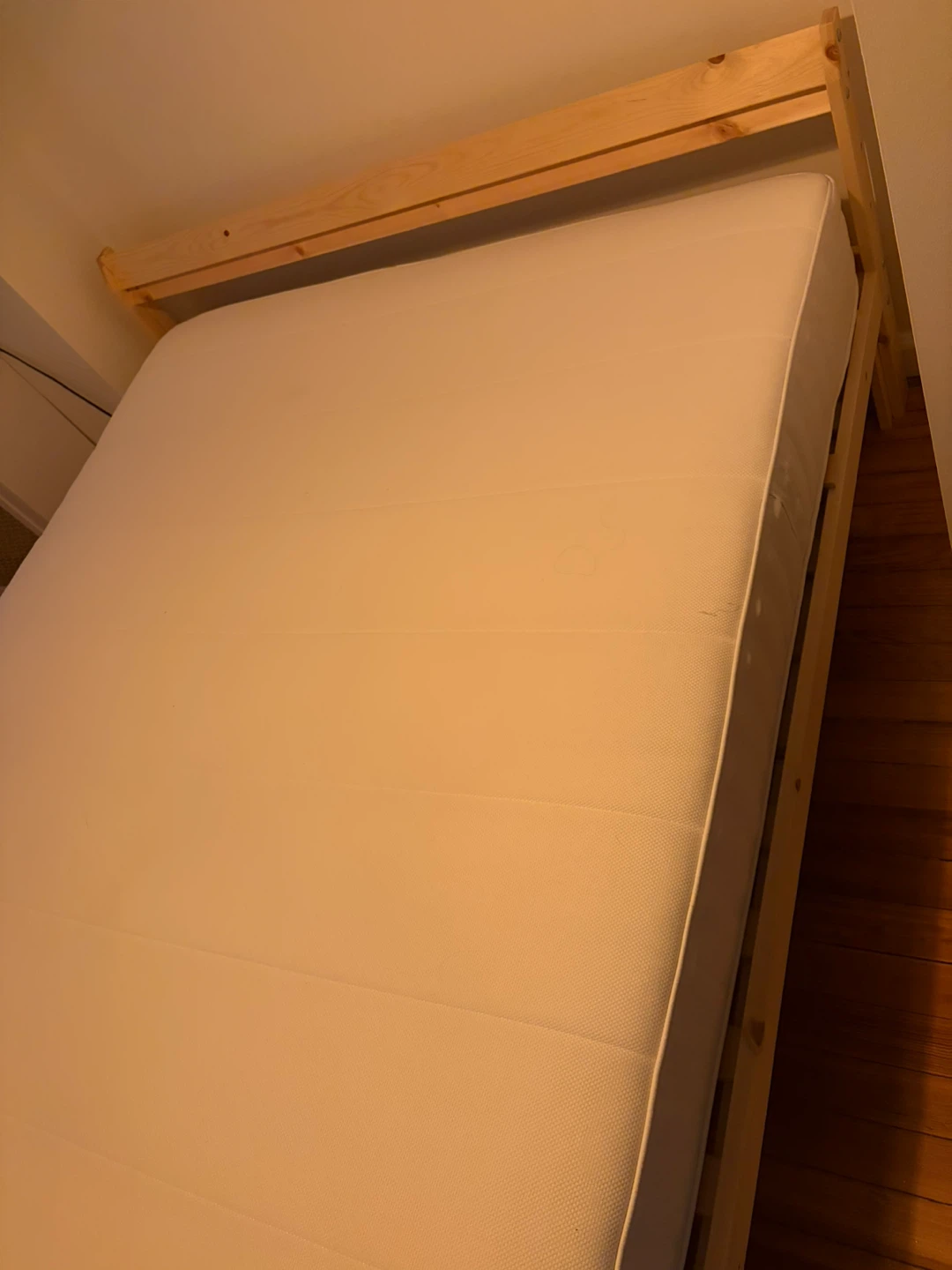 IKEA bed frame Neiden full size - photo 2