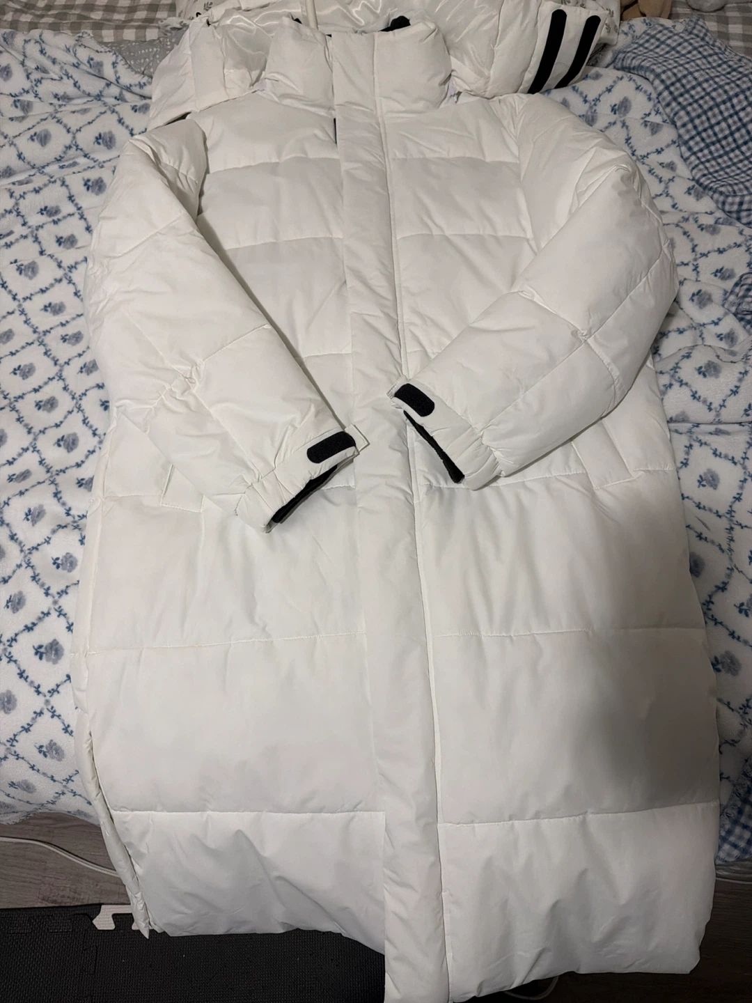 Fuerza White Puffer Jacket