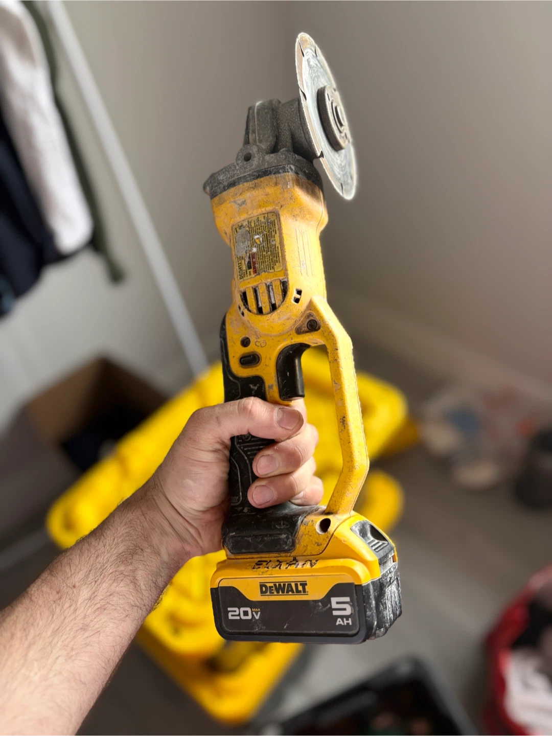 DEWALT 20V MAX Cordless Angle Grinder - photo 4