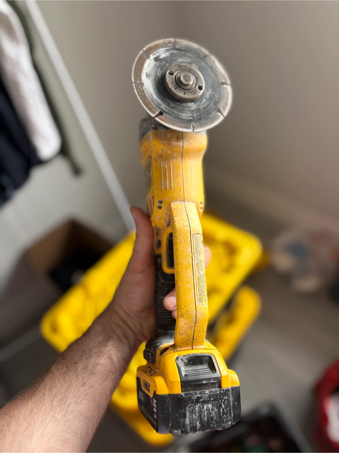 DEWALT 20V MAX Cordless Angle Grinder - photo 5