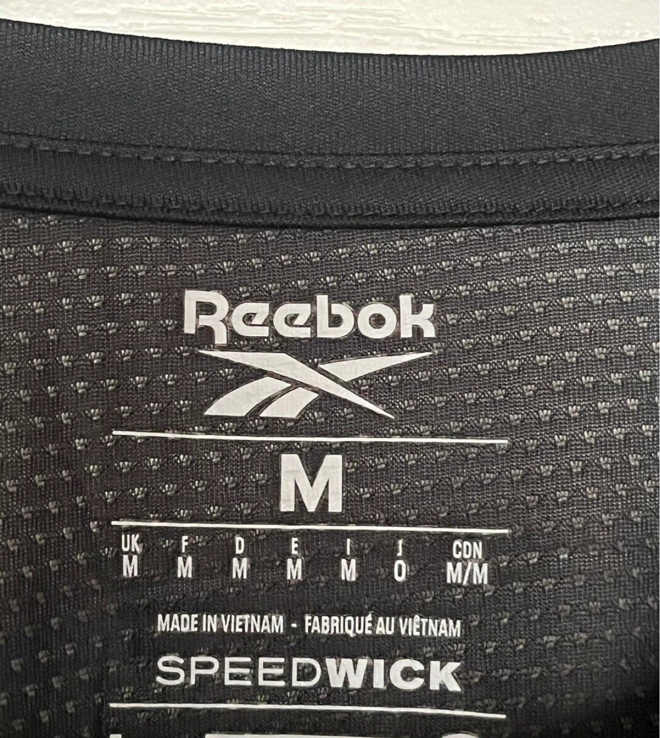 Reebok Long Sleeve Athletic Shirt Men’s Size Medium - photo 3