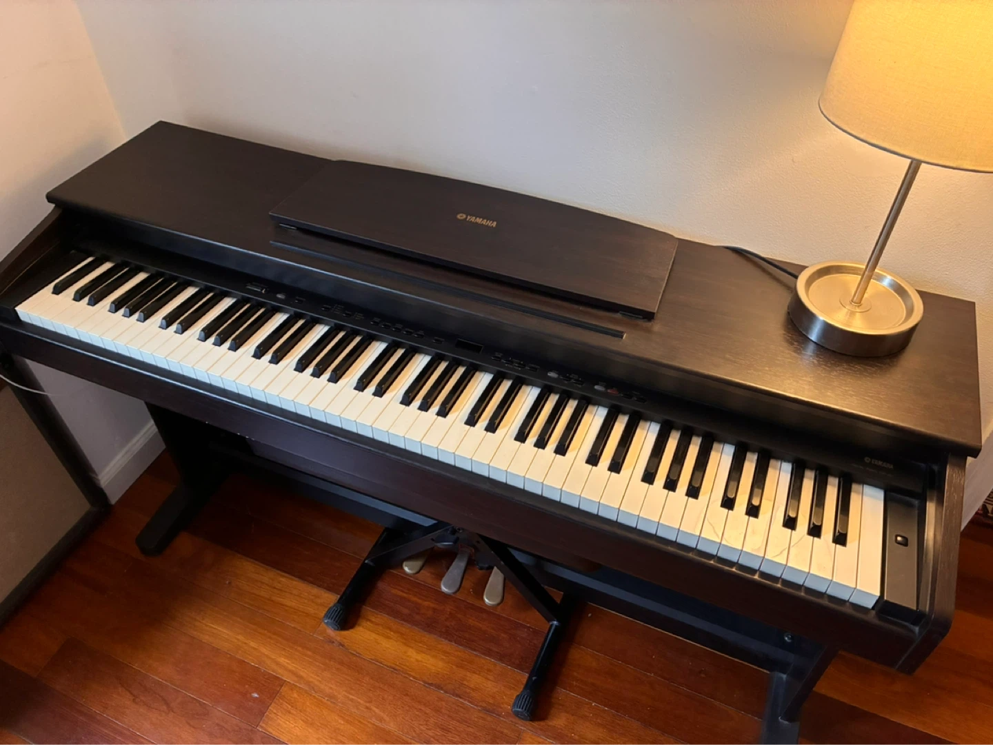 Yamaha Piano - photo 2