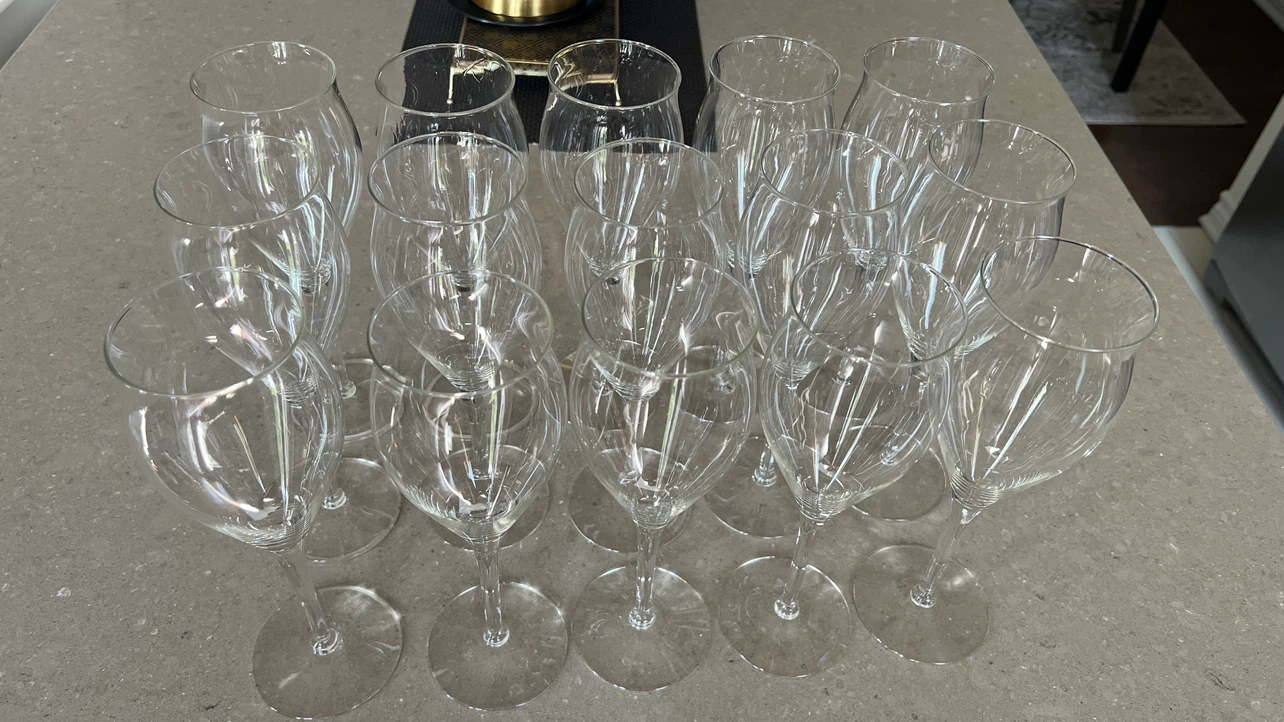 Set of 15 Clear Wine Glasses - photo 3