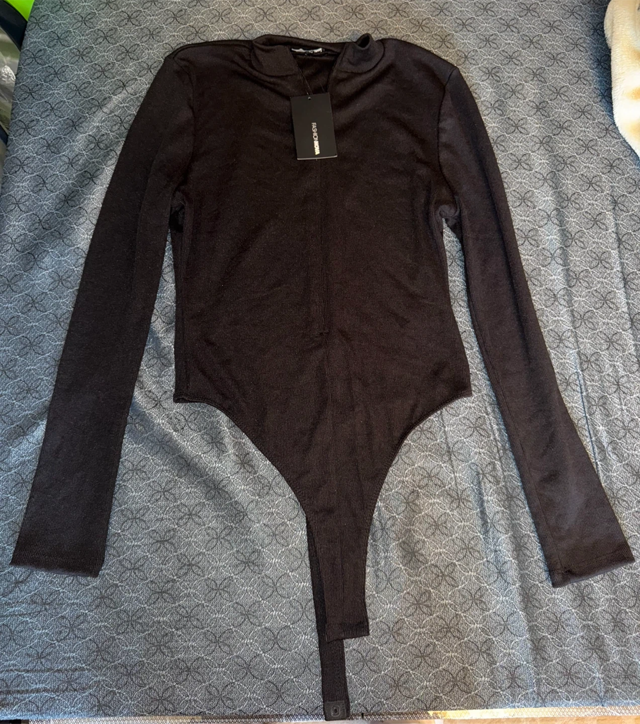 Fashion Nova Long Sleeve Bodysuit