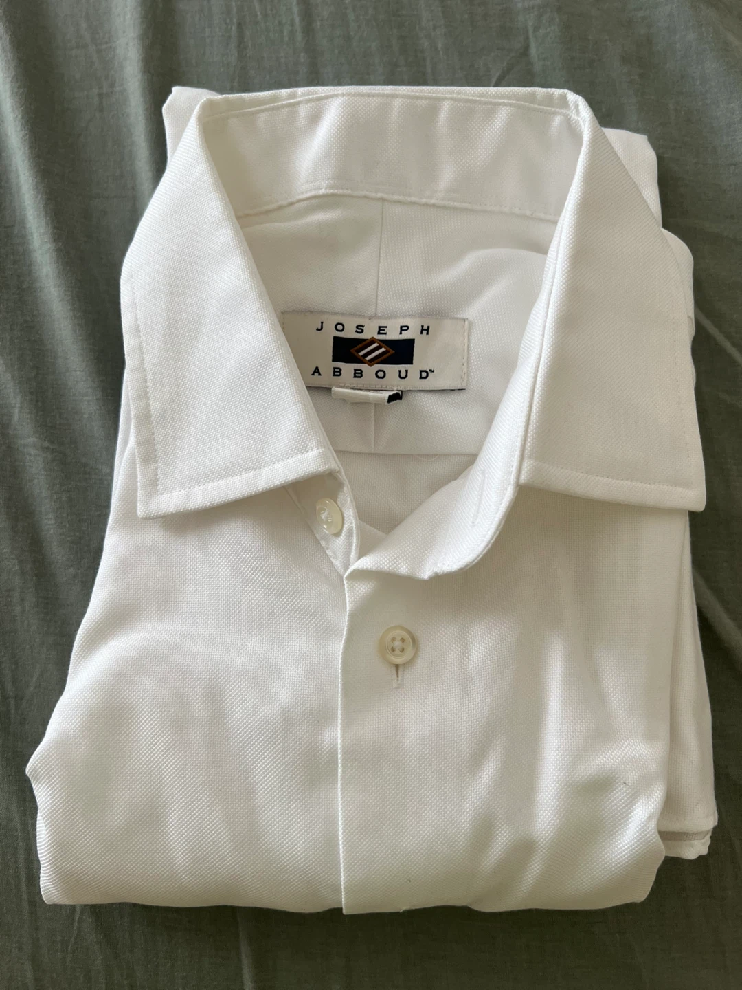 White shirt men’s