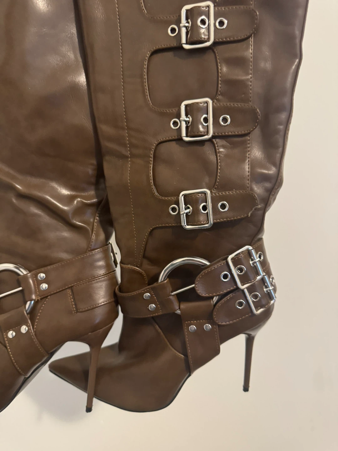 Chocolate PU Point Toe Buckle Detail Knee High Heeled Boots - photo 4