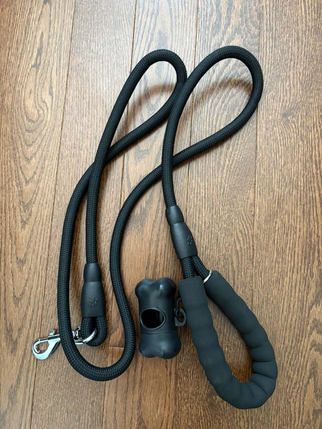 Black Dog Leash with Poop bag Dispenser
