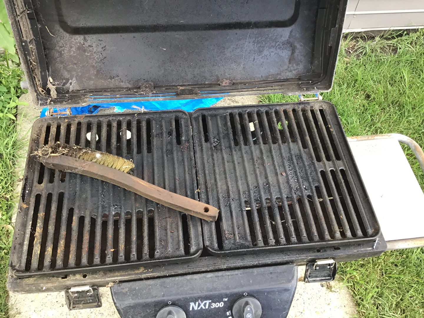 Coleman NXT 300 Propane Grill - photo 2