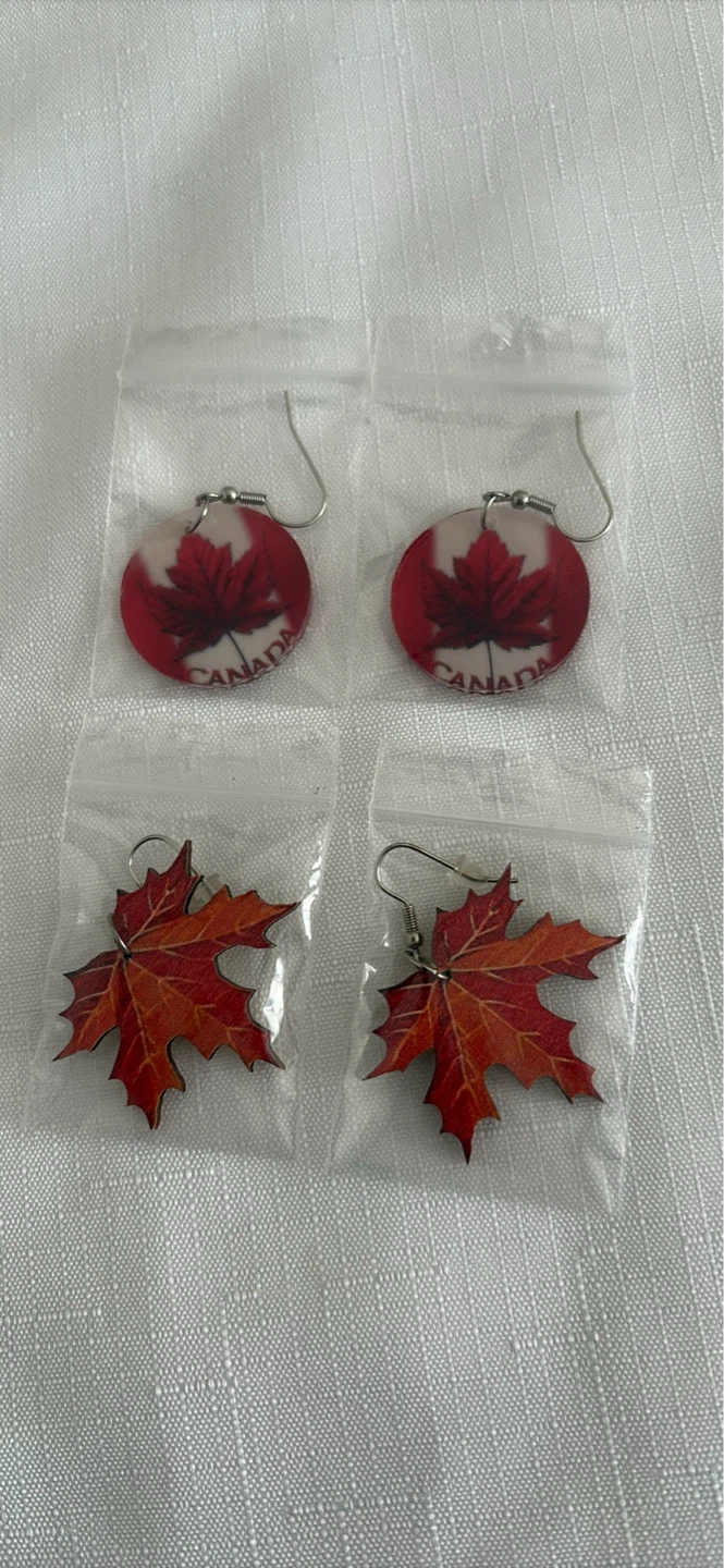 Canadian Maple Leaf Earrings - photo 4