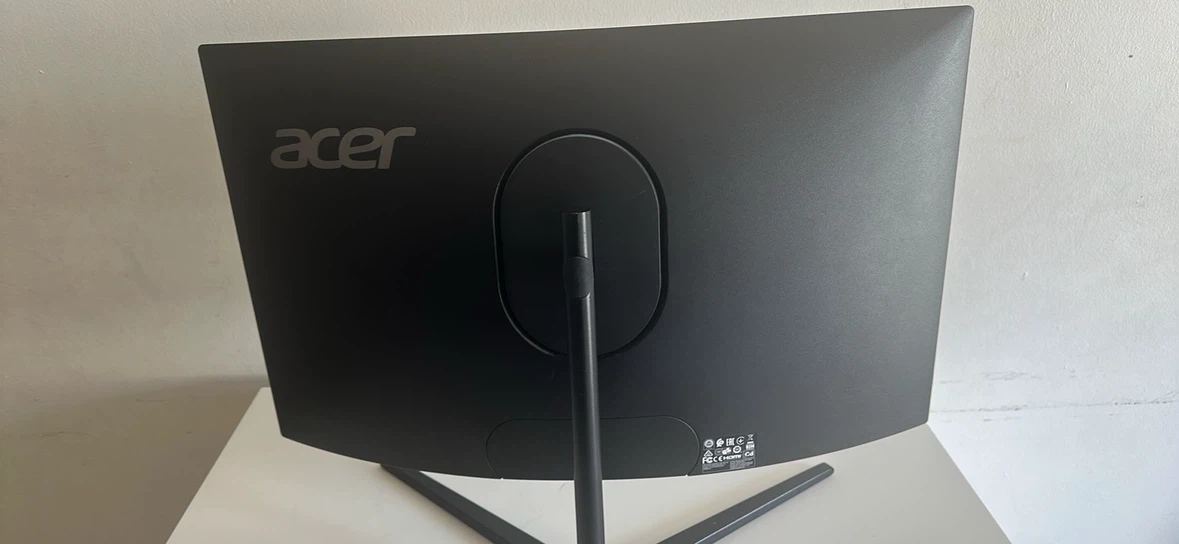 Acer Curved Monitor 144hz - photo 3