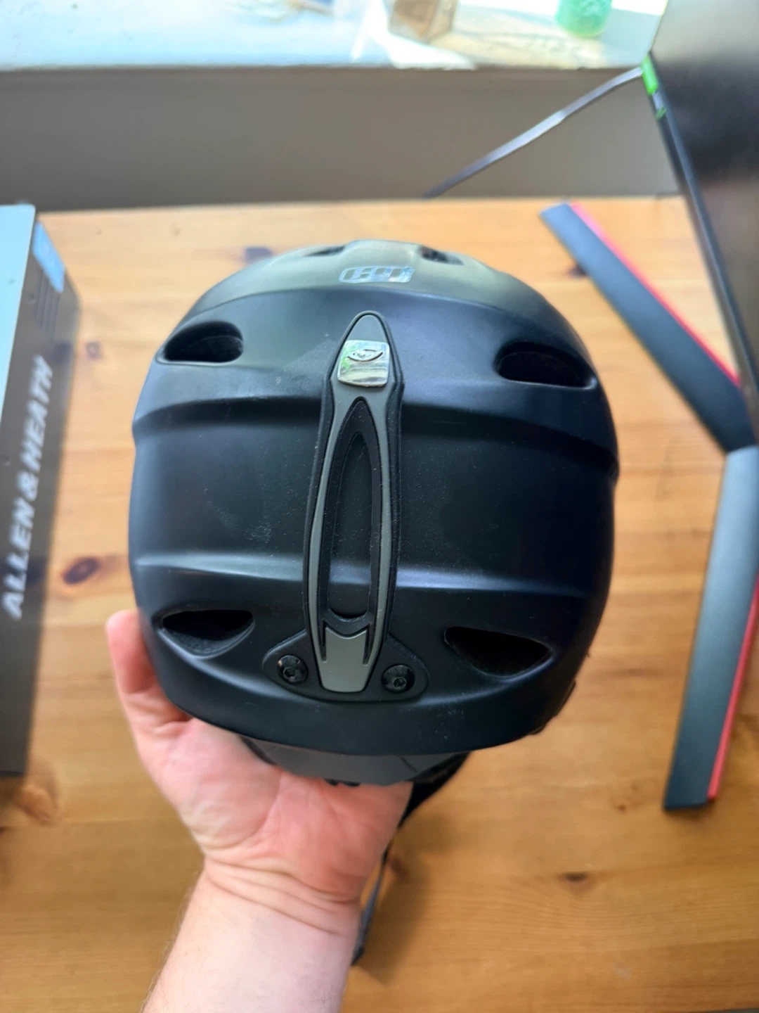 GIRO Ski Helmet Size S - photo 3