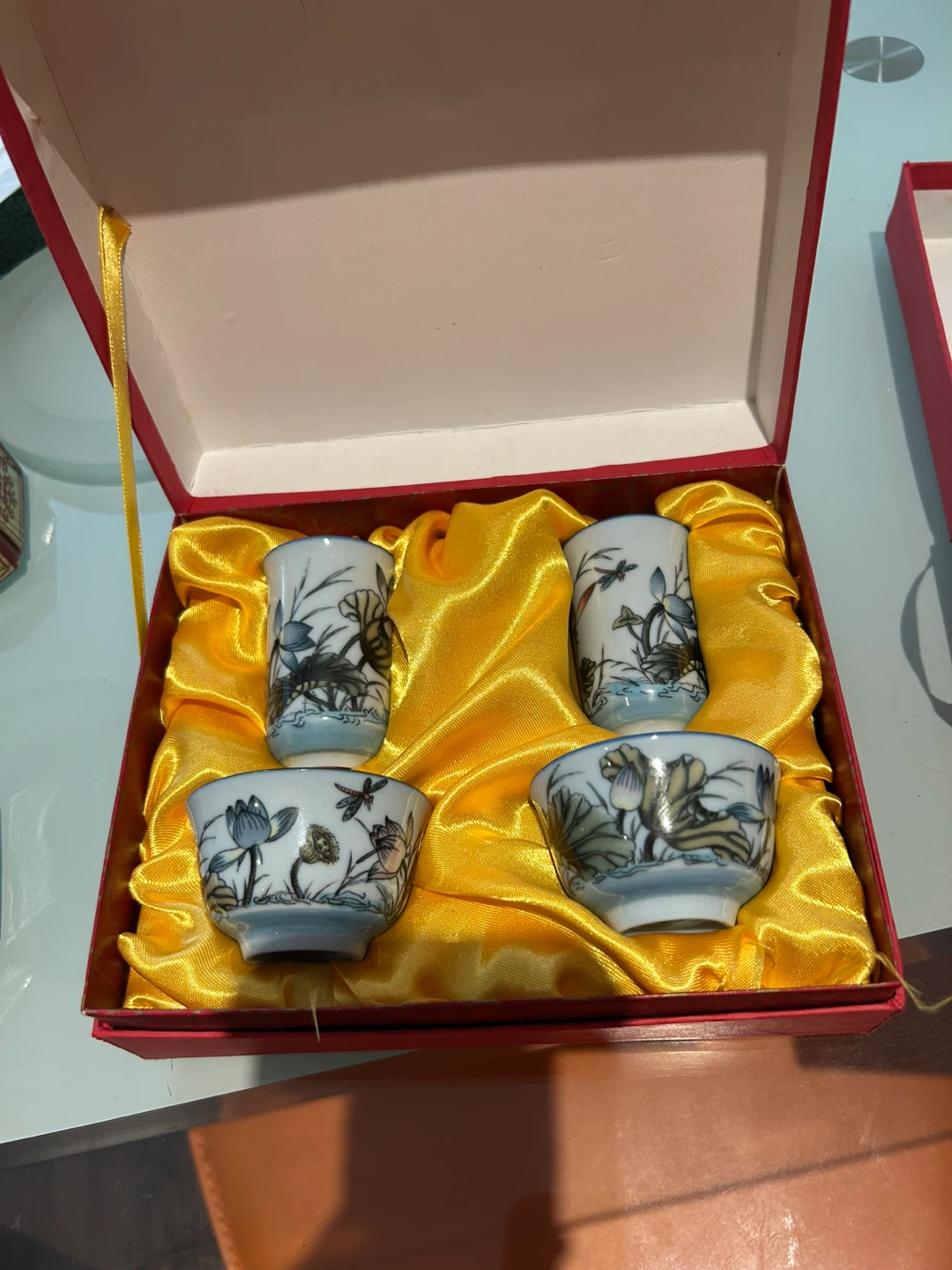 Set of 4 Vintage Ceramic Tea Cups