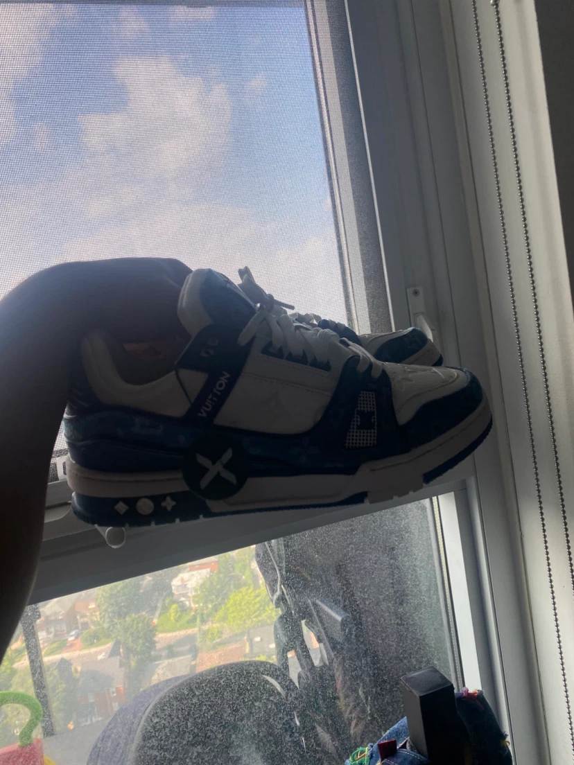 Louis Vuitton trainers - photo 2