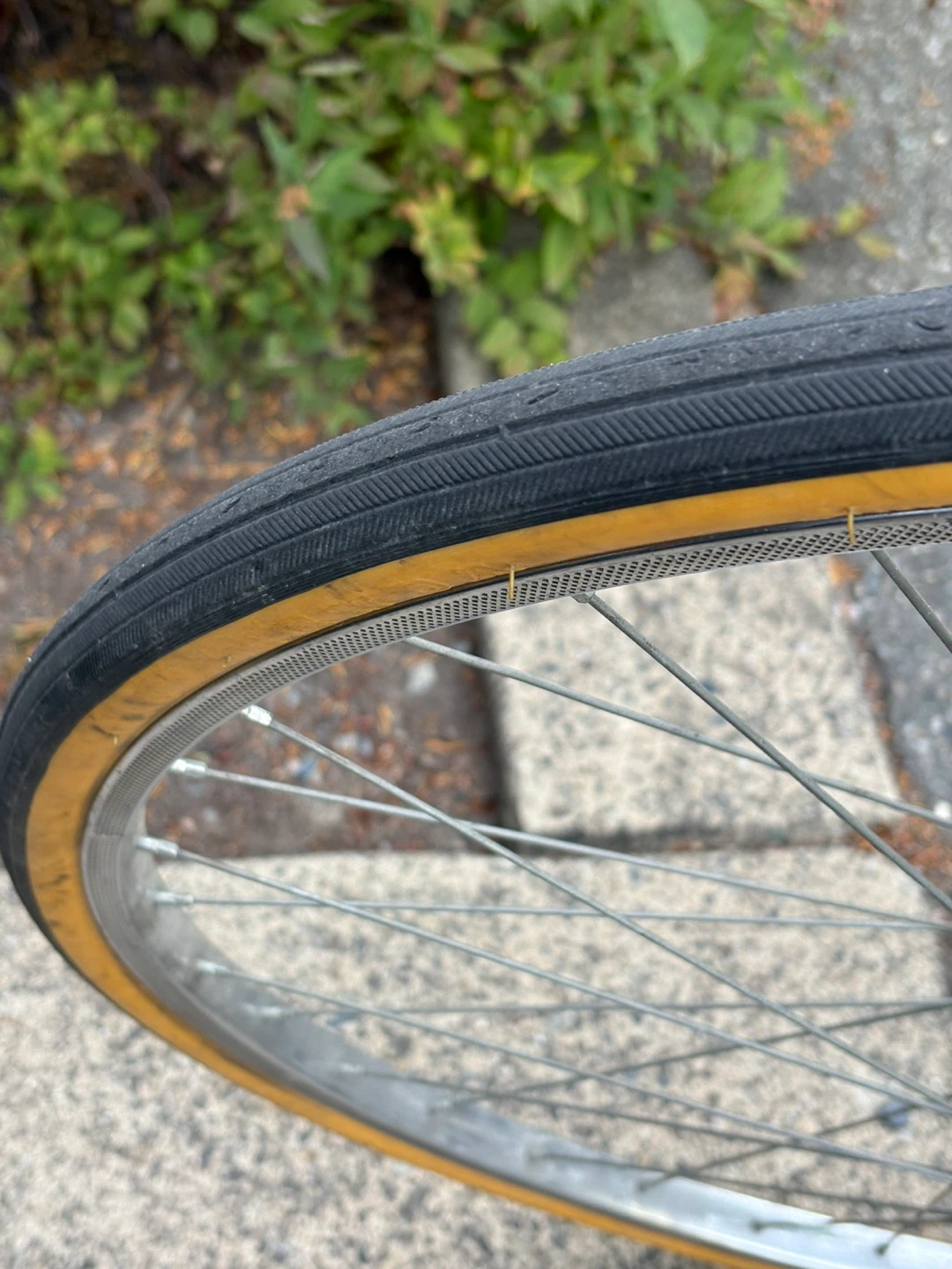 Vintage Road Bike – Ready to Ride! - photo 3