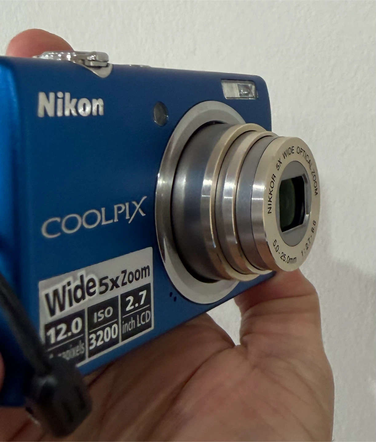 Nikon COOLPIX S570 Digital Camera - photo 4