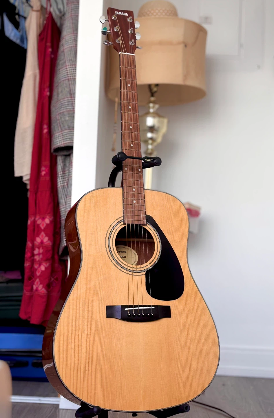 Yamaha F325D Acoustic Guitar