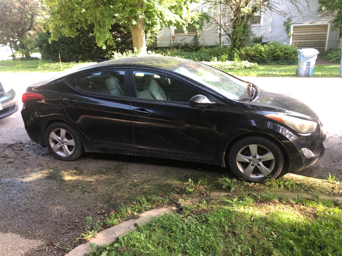 2011 Black Hyundai Elantra Sedan