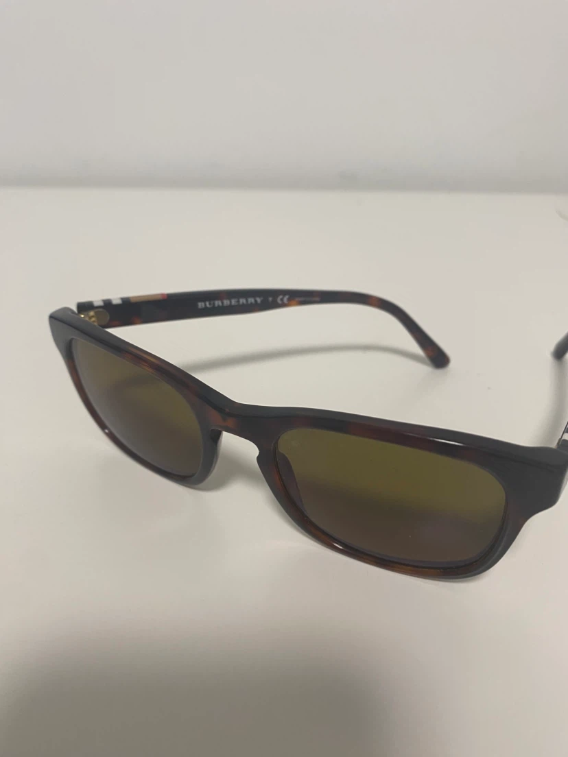 Burberry Sunglasses with Case - photo 3