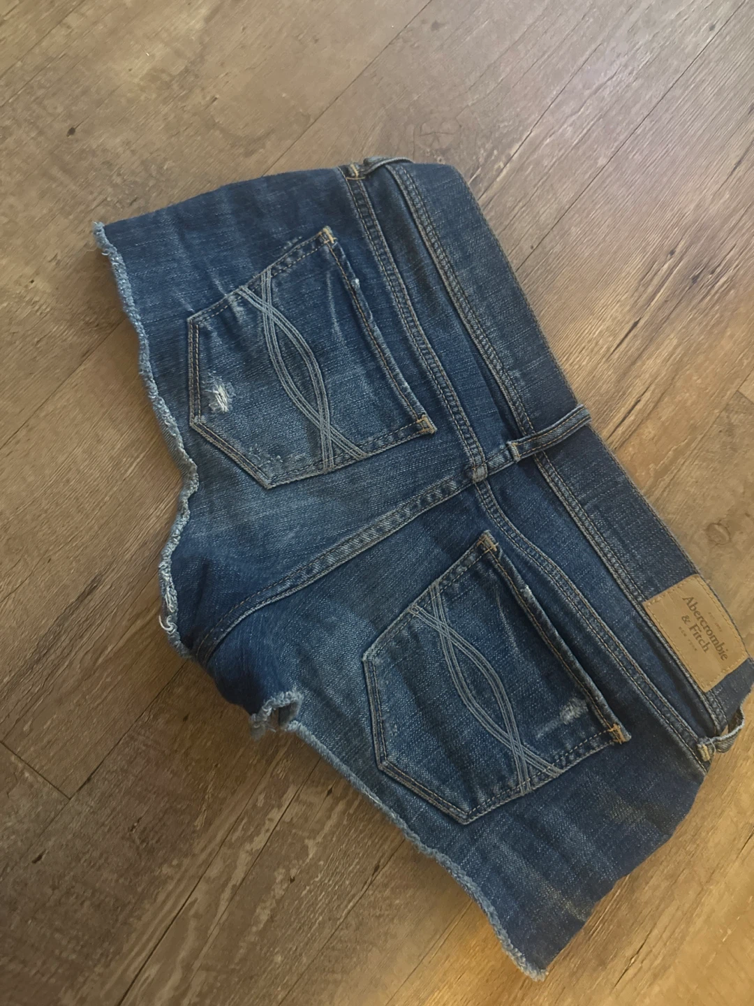 Abercrombie & Fitch Denim Shorts - Size 26 - photo 2
