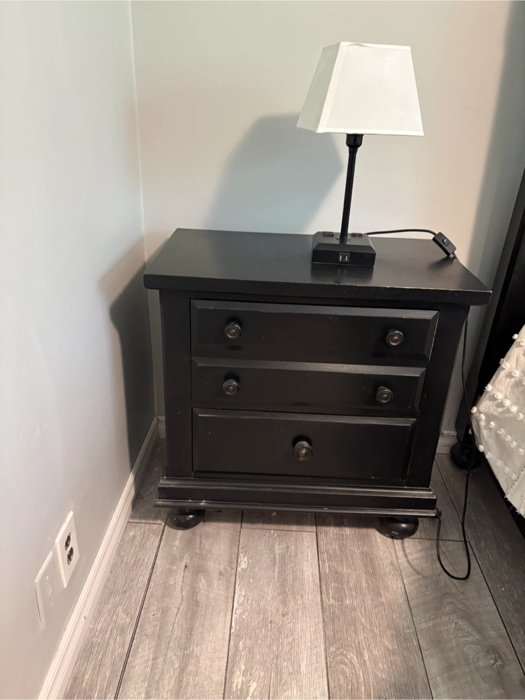 Bedroom suite-5 pieces with mirror - photo 5