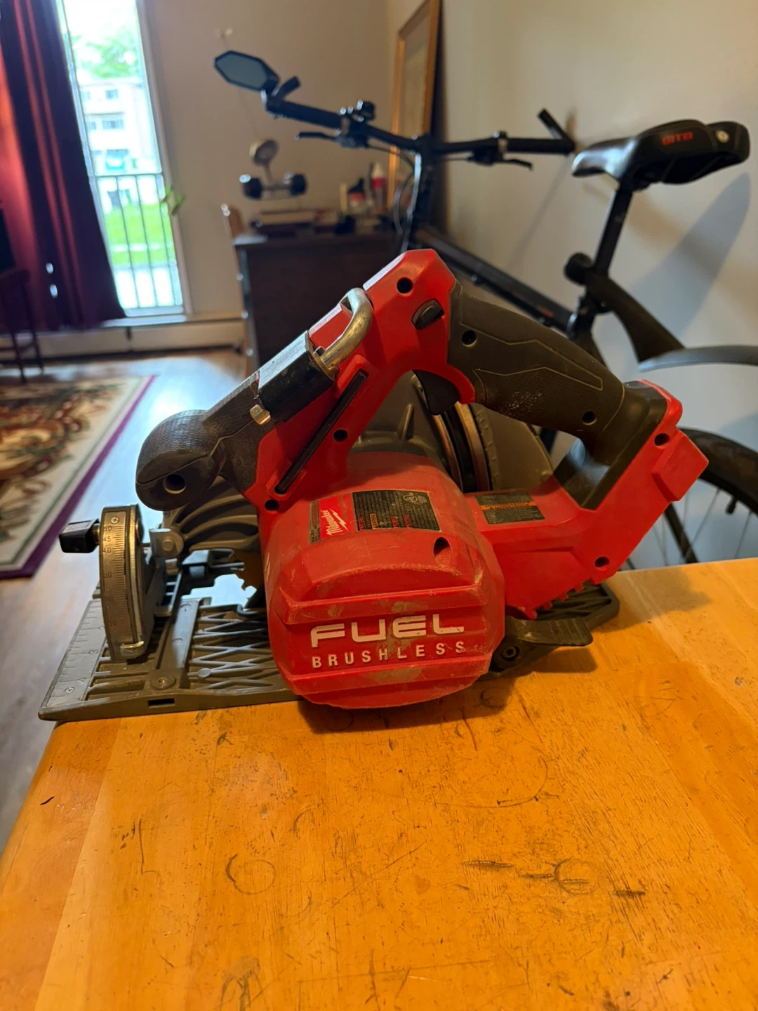 Milwaukee circular  saw and forge battery - photo 2
