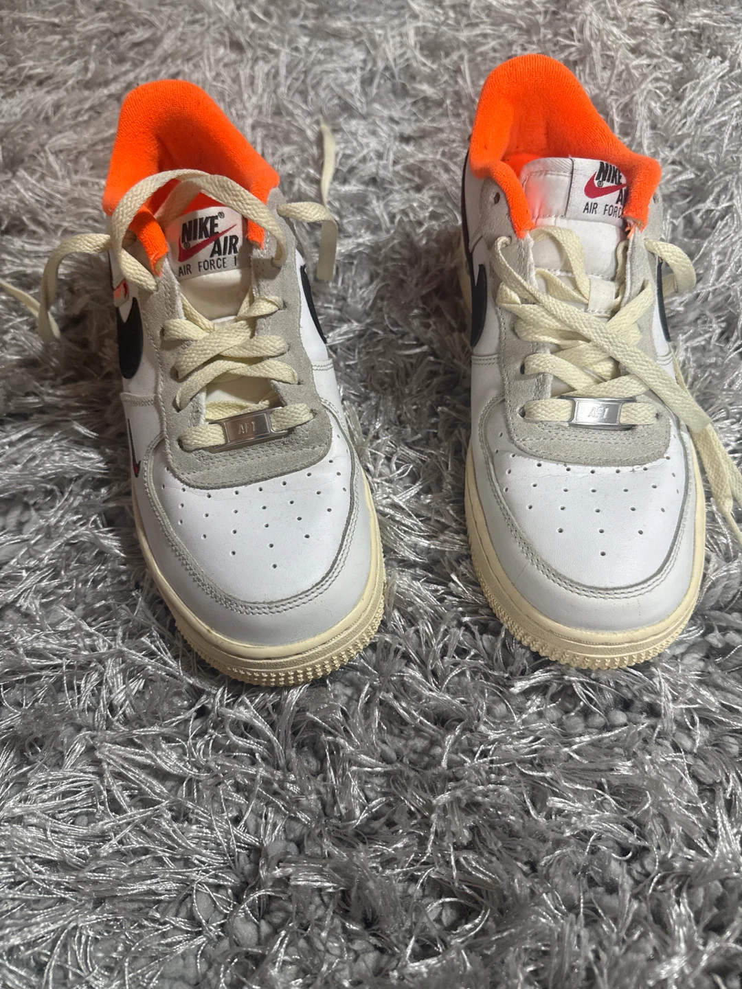 Nike Air Force 1 Sneakers - Size 6.5Y - photo 2