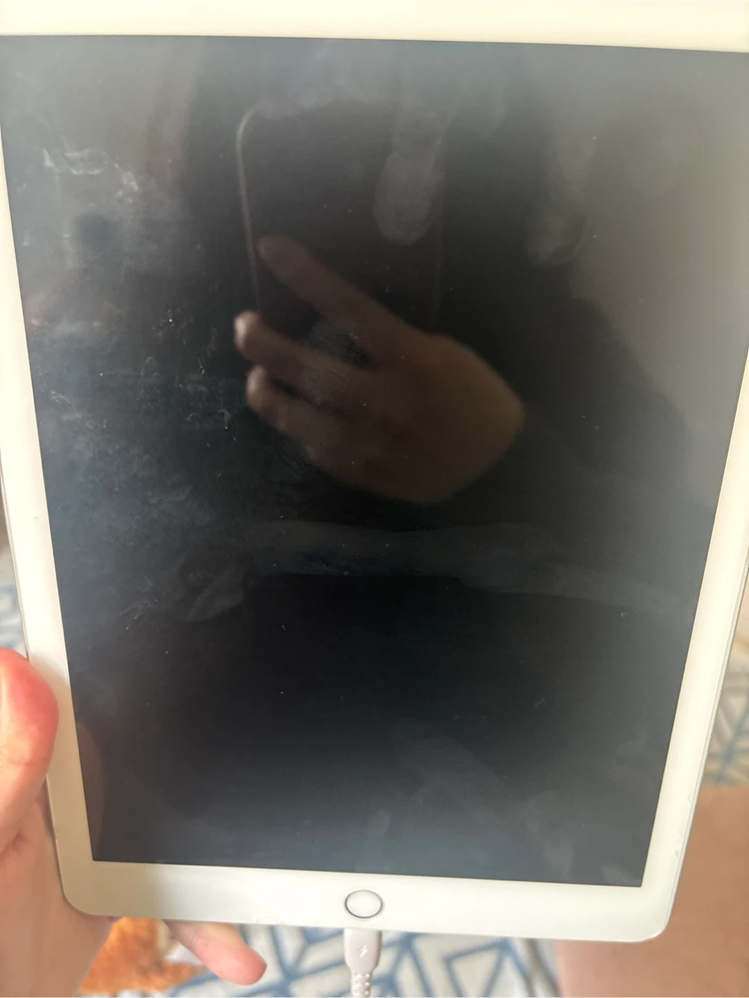 iPad 6th generation - photo 2