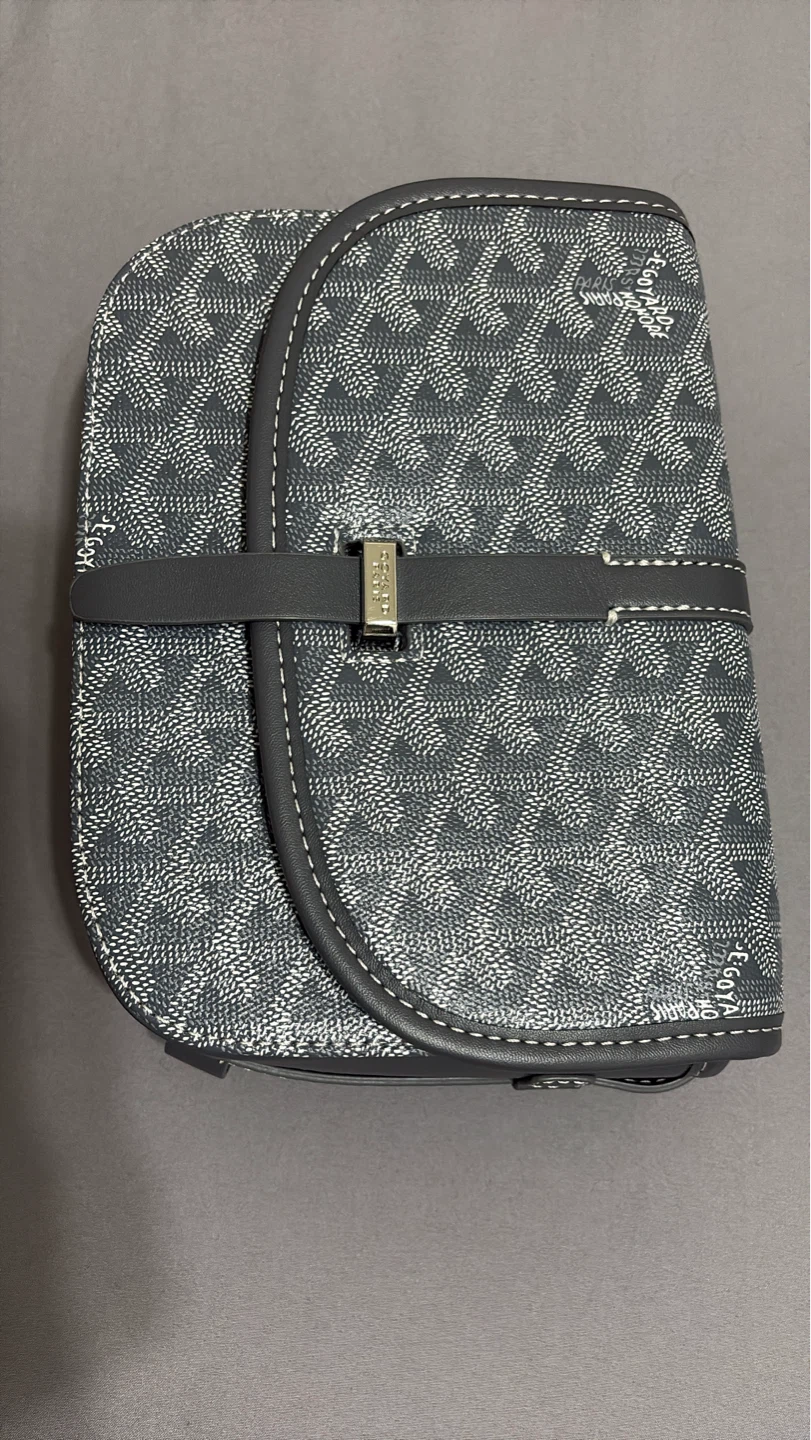 Goyard Grey Monogram Cosmetic Pouch - photo 2