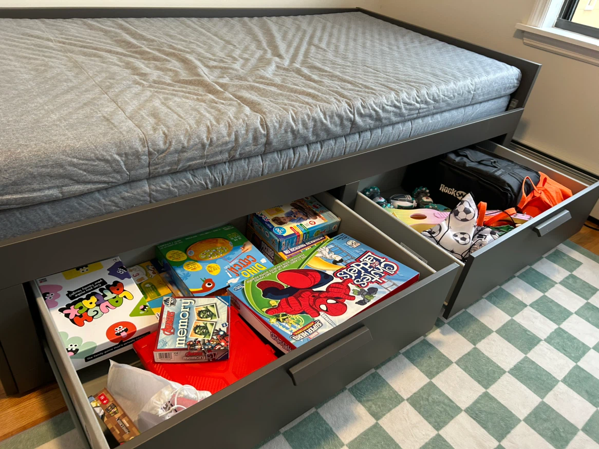 Grey Twin Daybed with Storage Drawers - photo 5