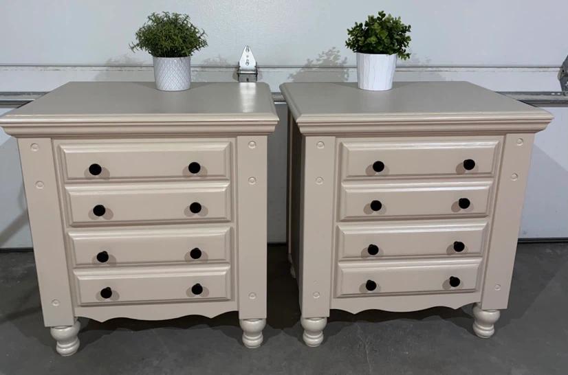 Hardwood rustic nightstands - photo 5